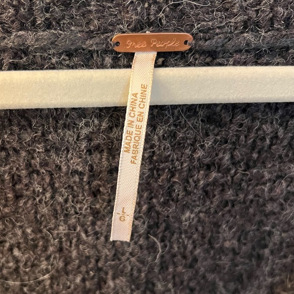 Free People Charcoal Knit Button Front Cardigan Vest Sz Lg - Picture 7 of 8